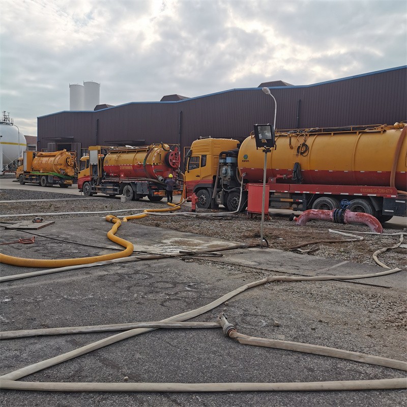 望江污水池清理